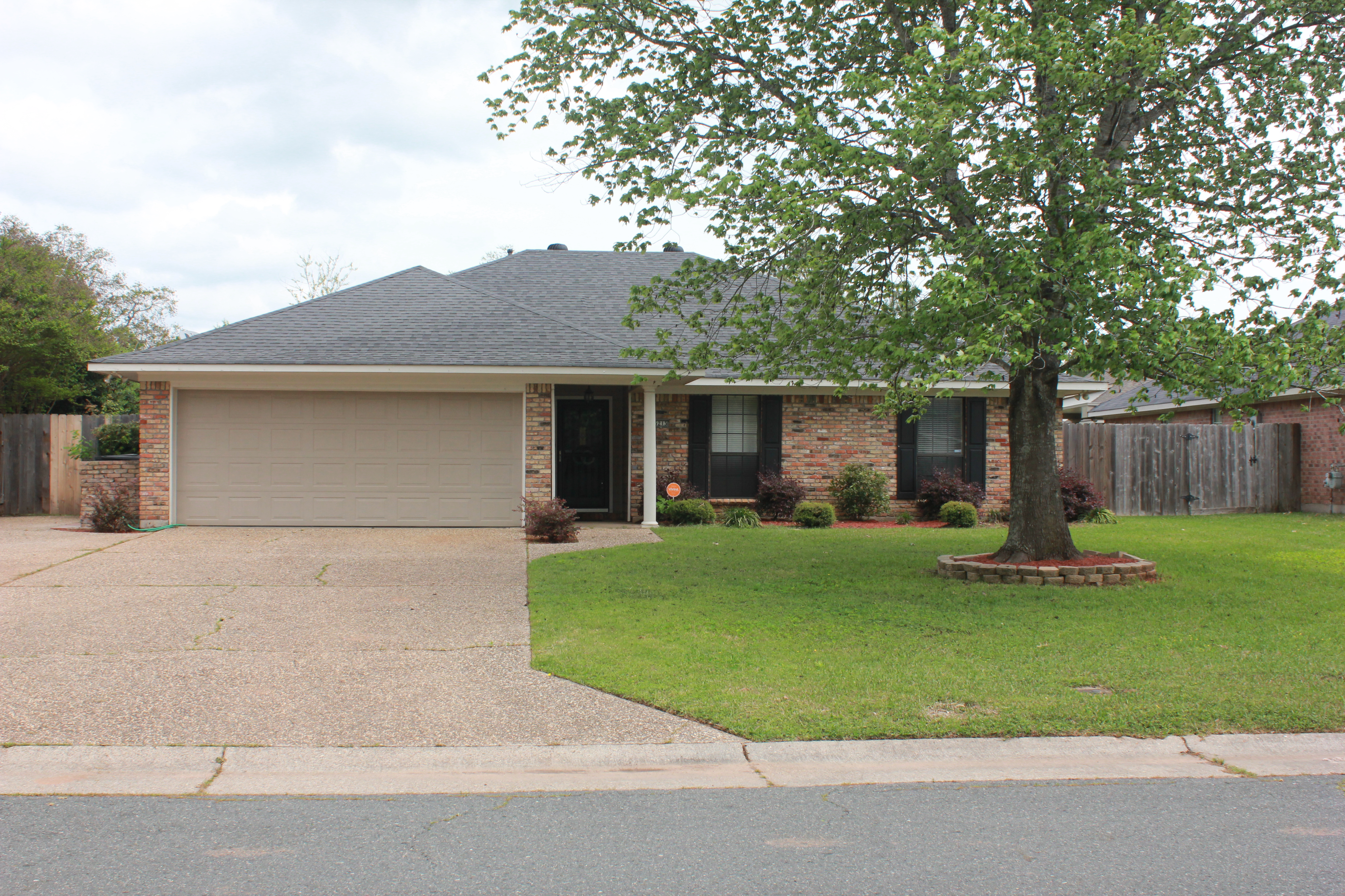 Lovely 3 Bed/2 Bath SingleFamily Home, Barksdale AFB, Petfriendly, H